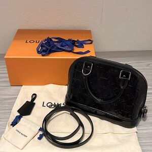 Louis Vuitton Black Noir alma bb Vernis magnetique Leather Handbag